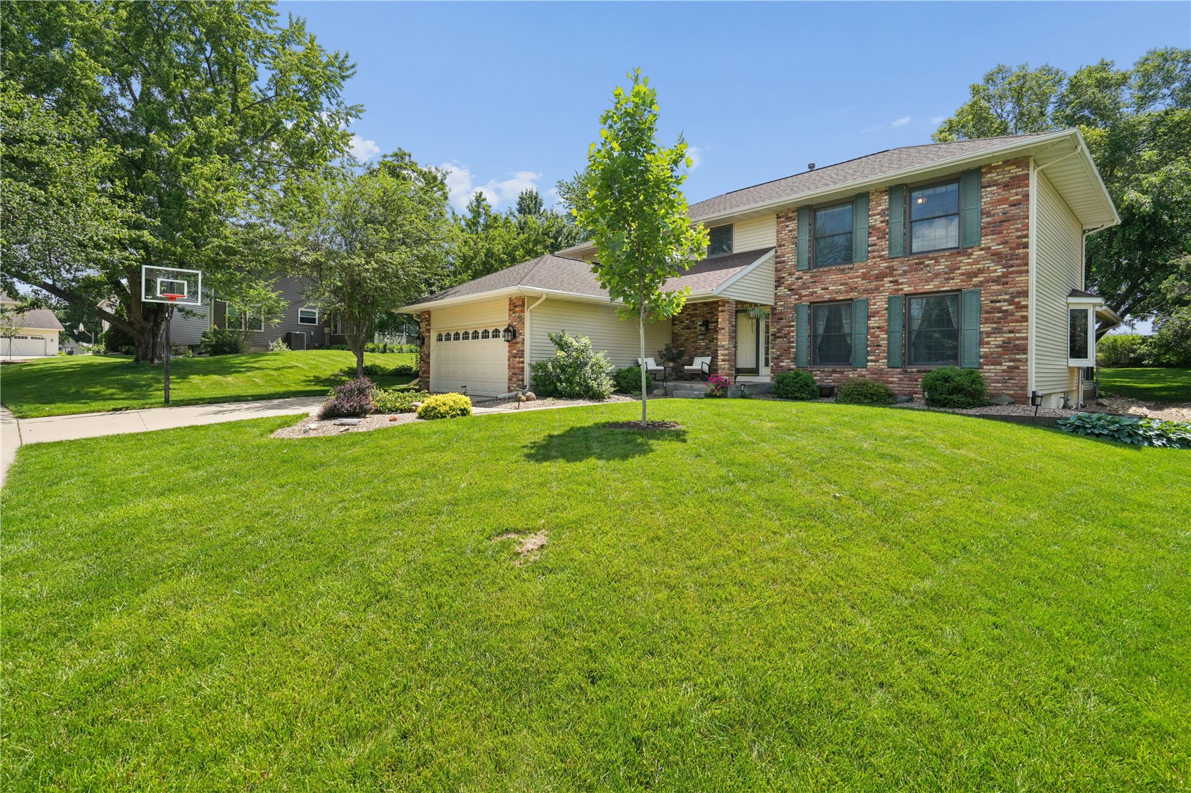 7323 Revere Drive NE Cedar Rapids IA 52402