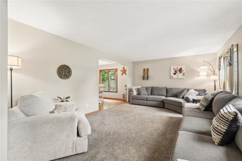 7323 Revere Drive NE Cedar Rapids IA 52402