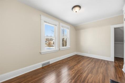304 34th Street NE Cedar Rapids IA 52402