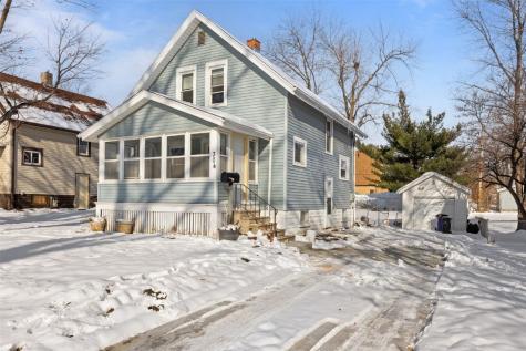 304 34th Street NE Cedar Rapids IA 52402