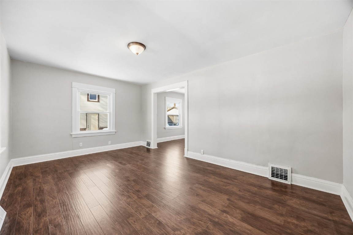 304 34th Street NE Cedar Rapids IA 52402
