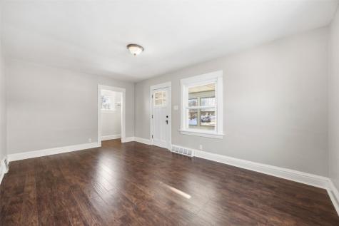 304 34th Street NE Cedar Rapids IA 52402