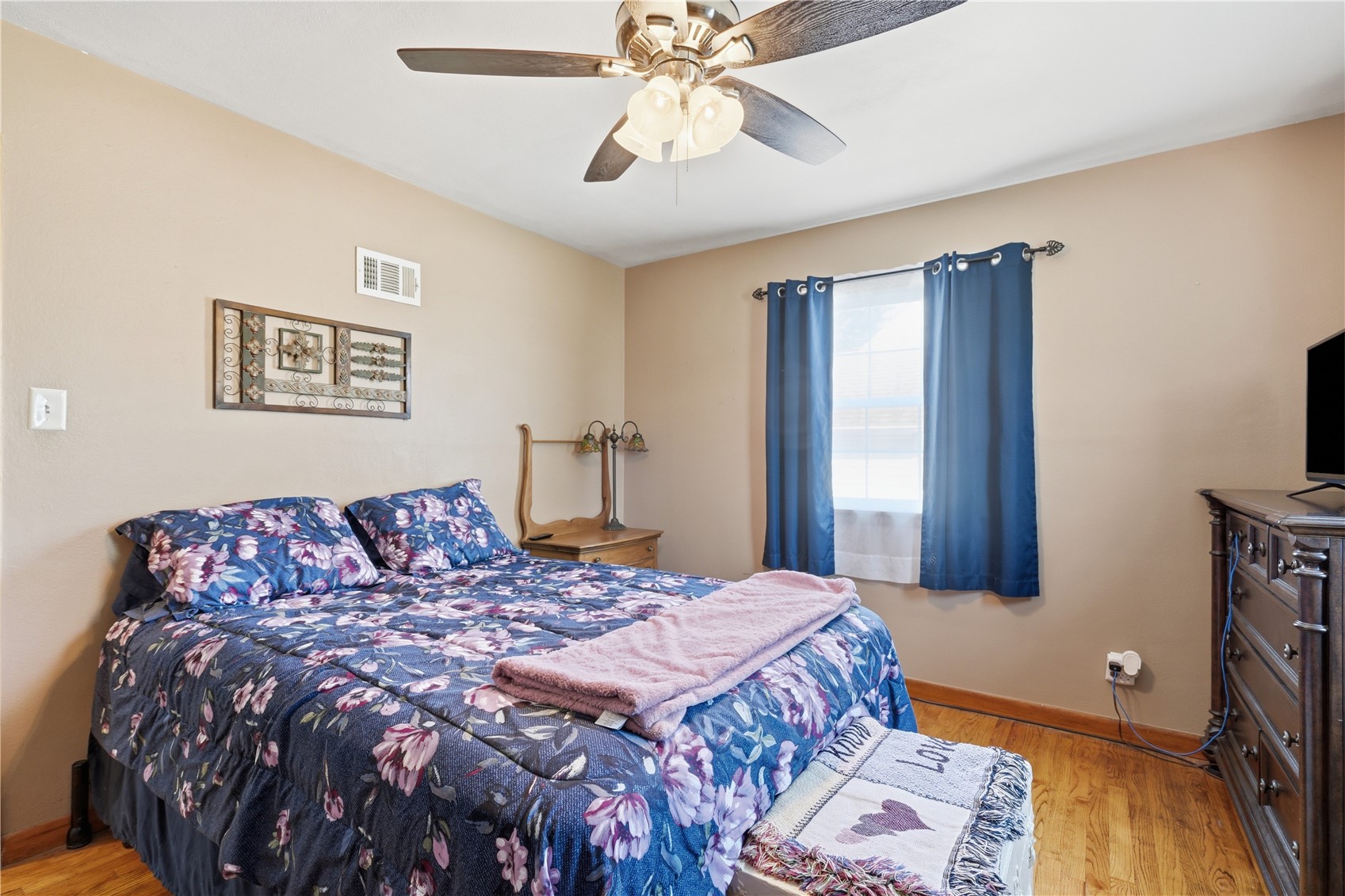 709 37th Street NE Cedar Rapids IA 52402