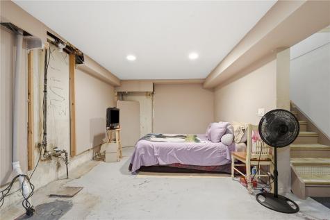 709 37th Street NE Cedar Rapids IA 52402