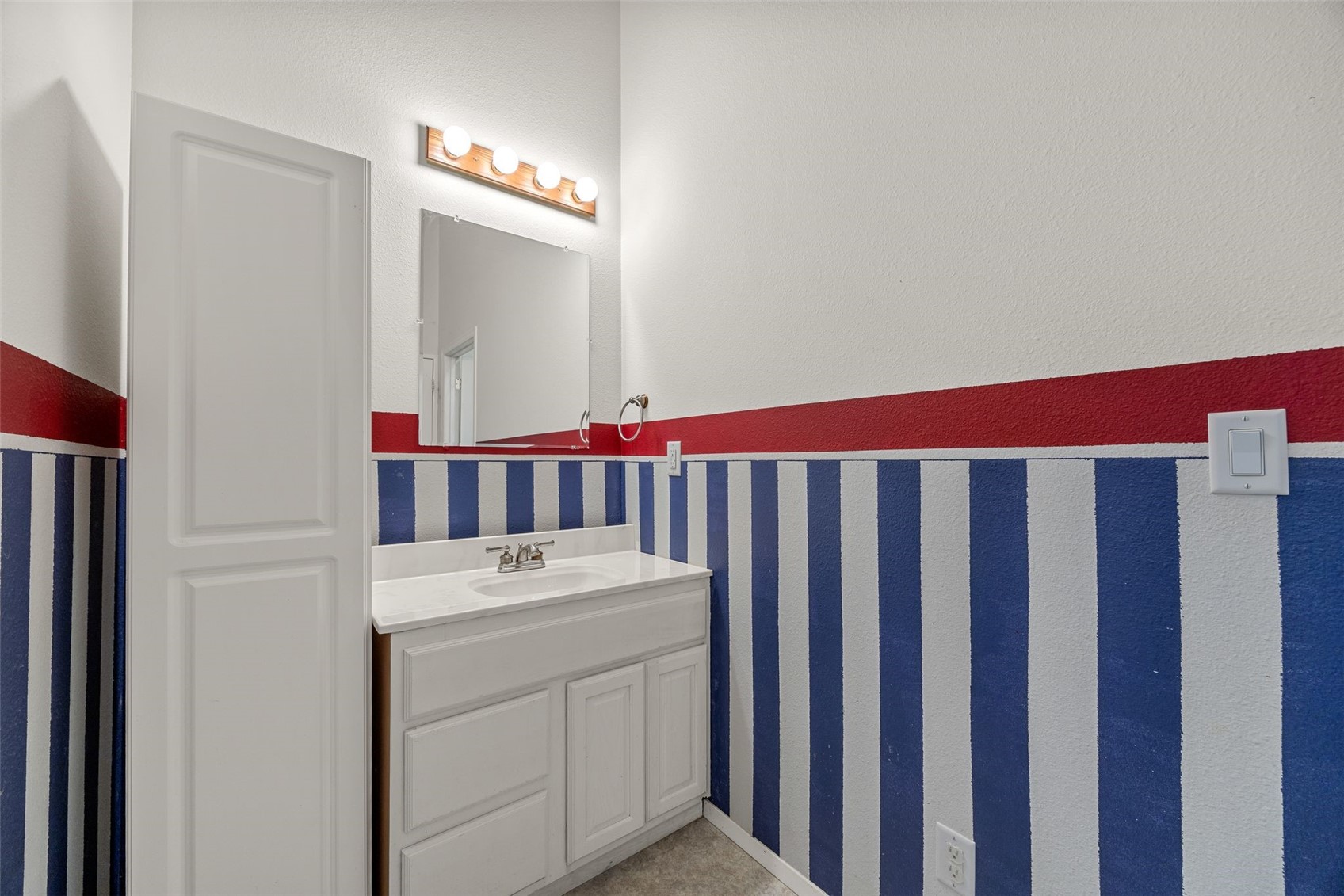 2245 288th Drive Williamsburg IA 52361