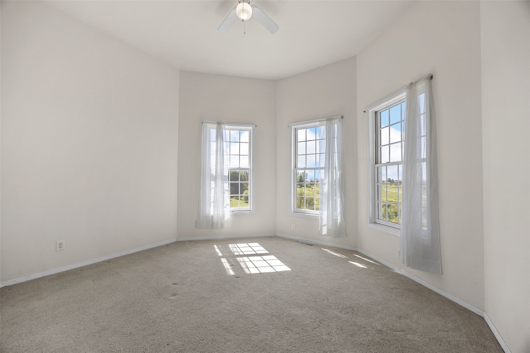 2245 288th Drive Williamsburg IA 52361