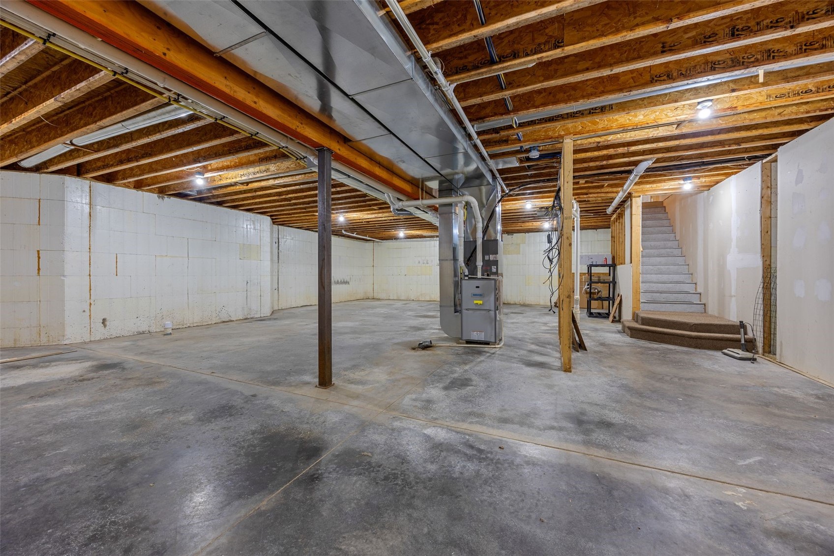 2245 288th Drive Williamsburg IA 52361