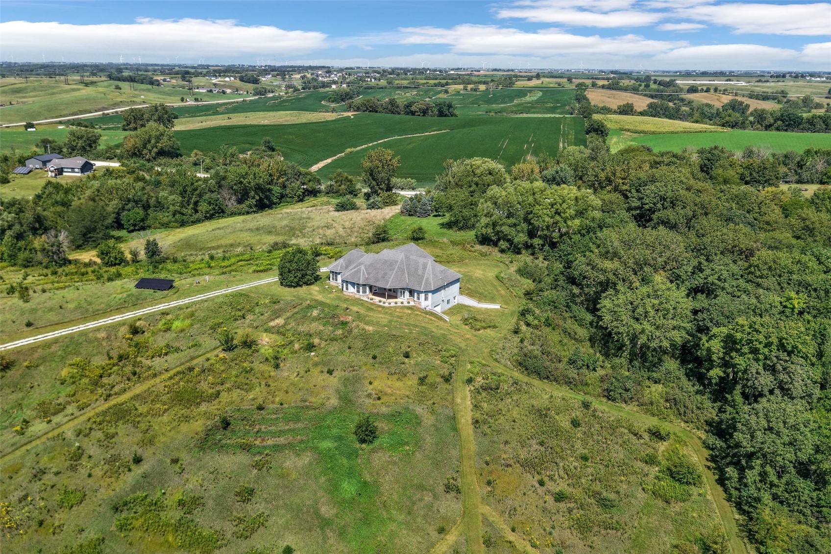 2245 288th Drive Williamsburg IA 52361