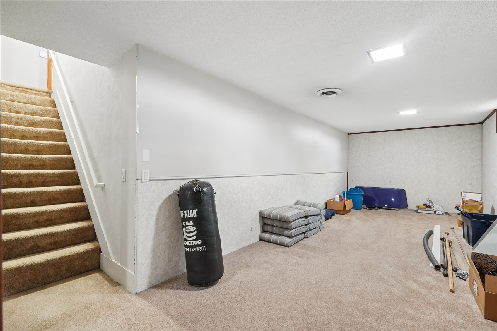 45 N. Mentzer Road Robins IA 52328