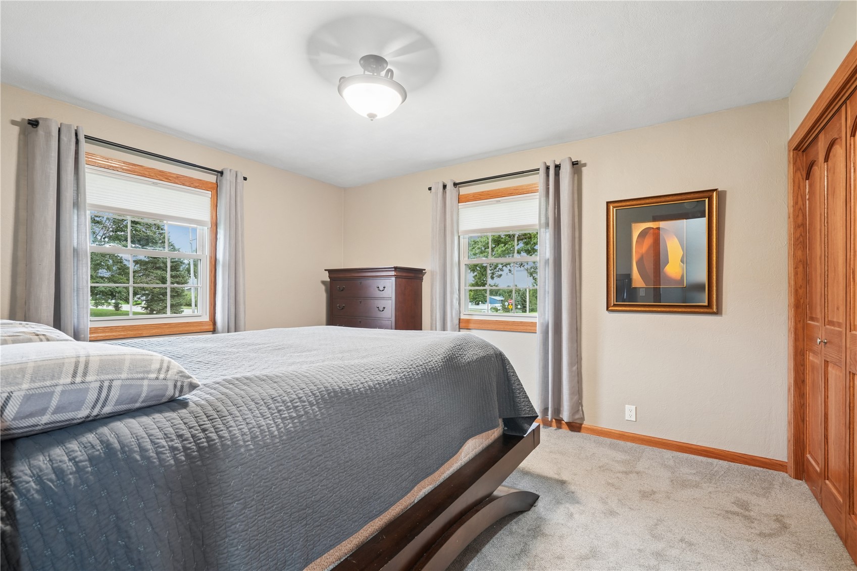 45 N. Mentzer Road Robins IA 52328
