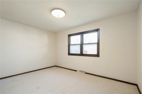 1632 Elaine Drive NW Cedar Rapids IA 52405