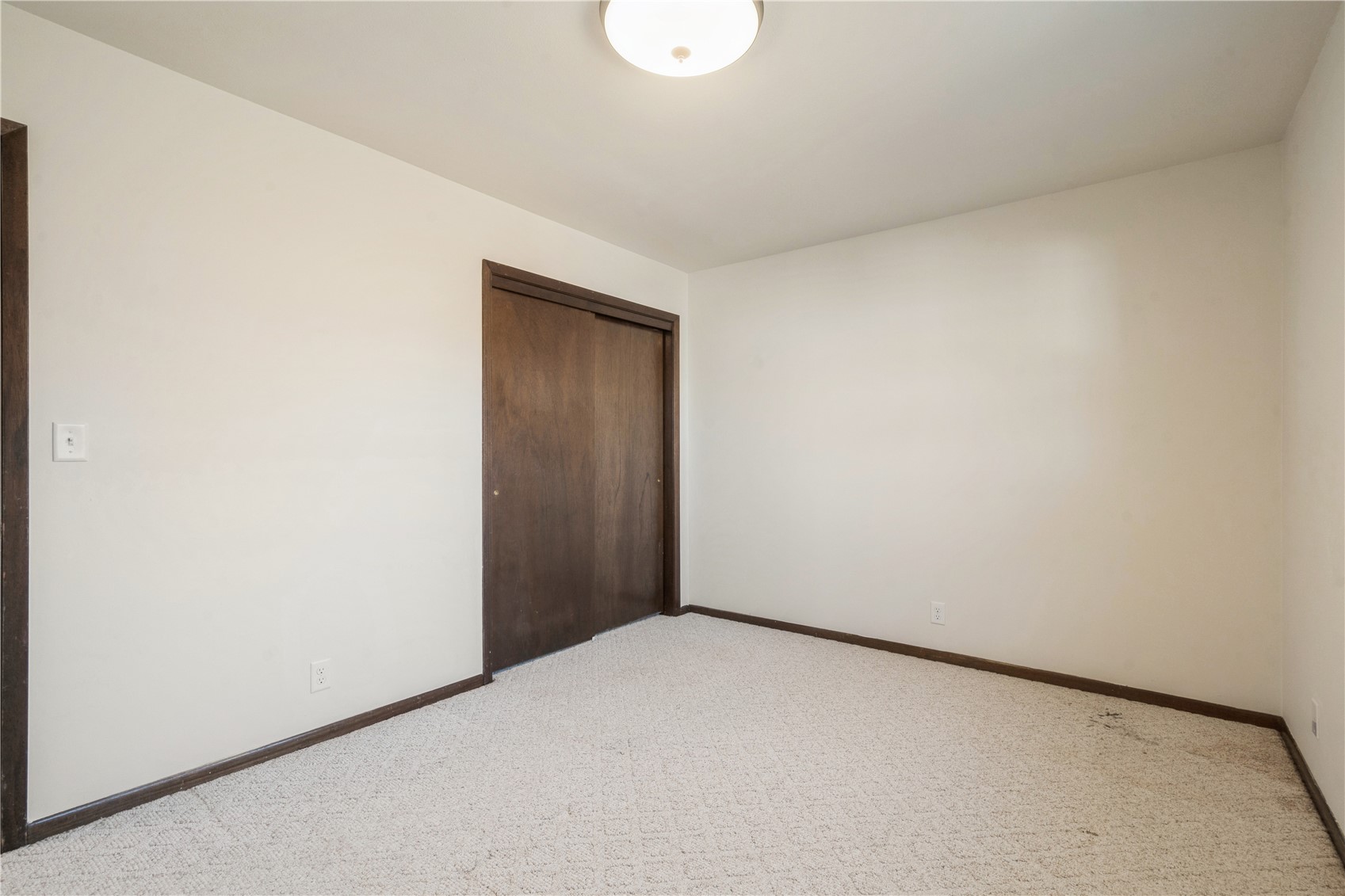 1632 Elaine Drive NW Cedar Rapids IA 52405