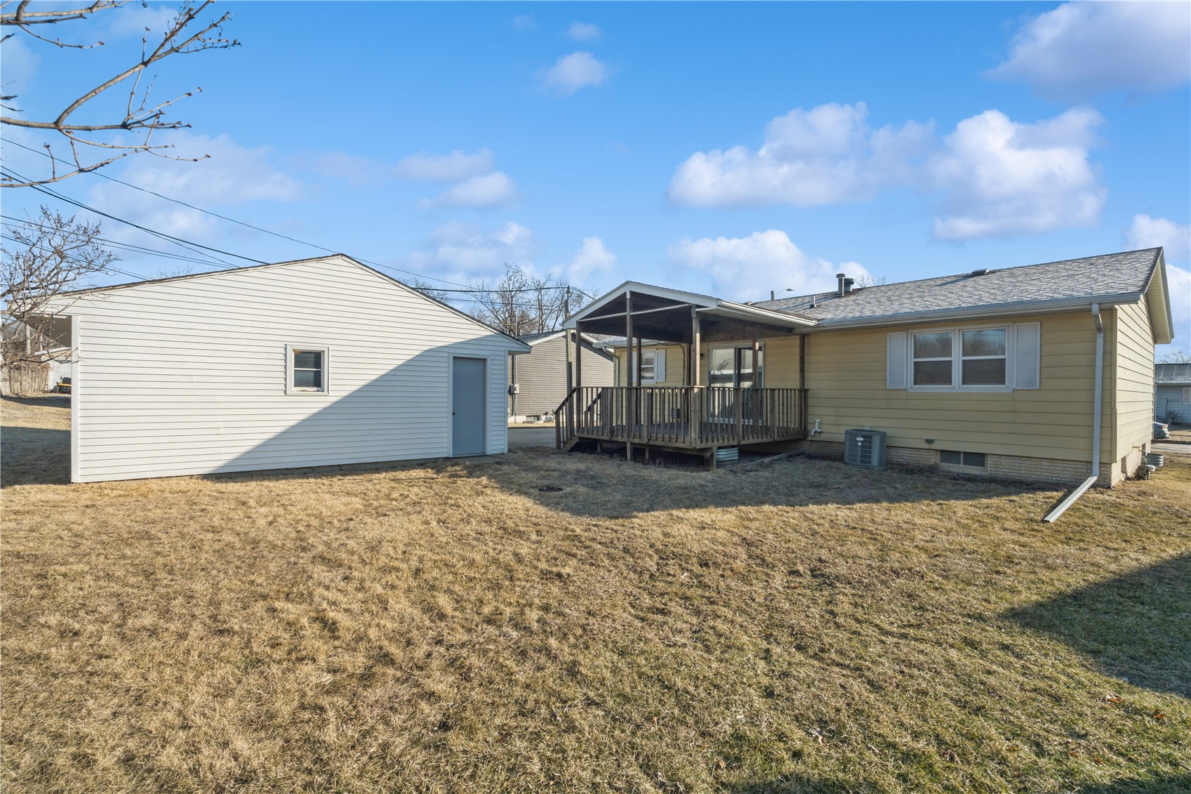 1632 Elaine Drive NW Cedar Rapids IA 52405