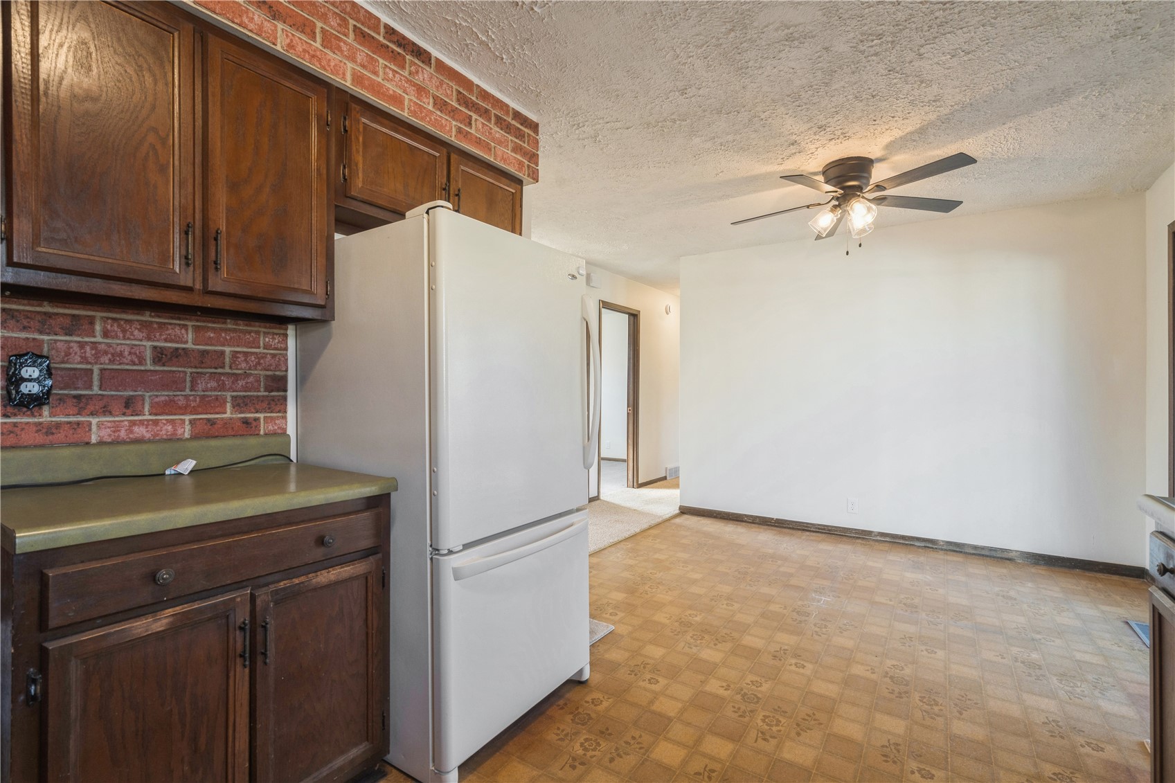 1632 Elaine Drive NW Cedar Rapids IA 52405
