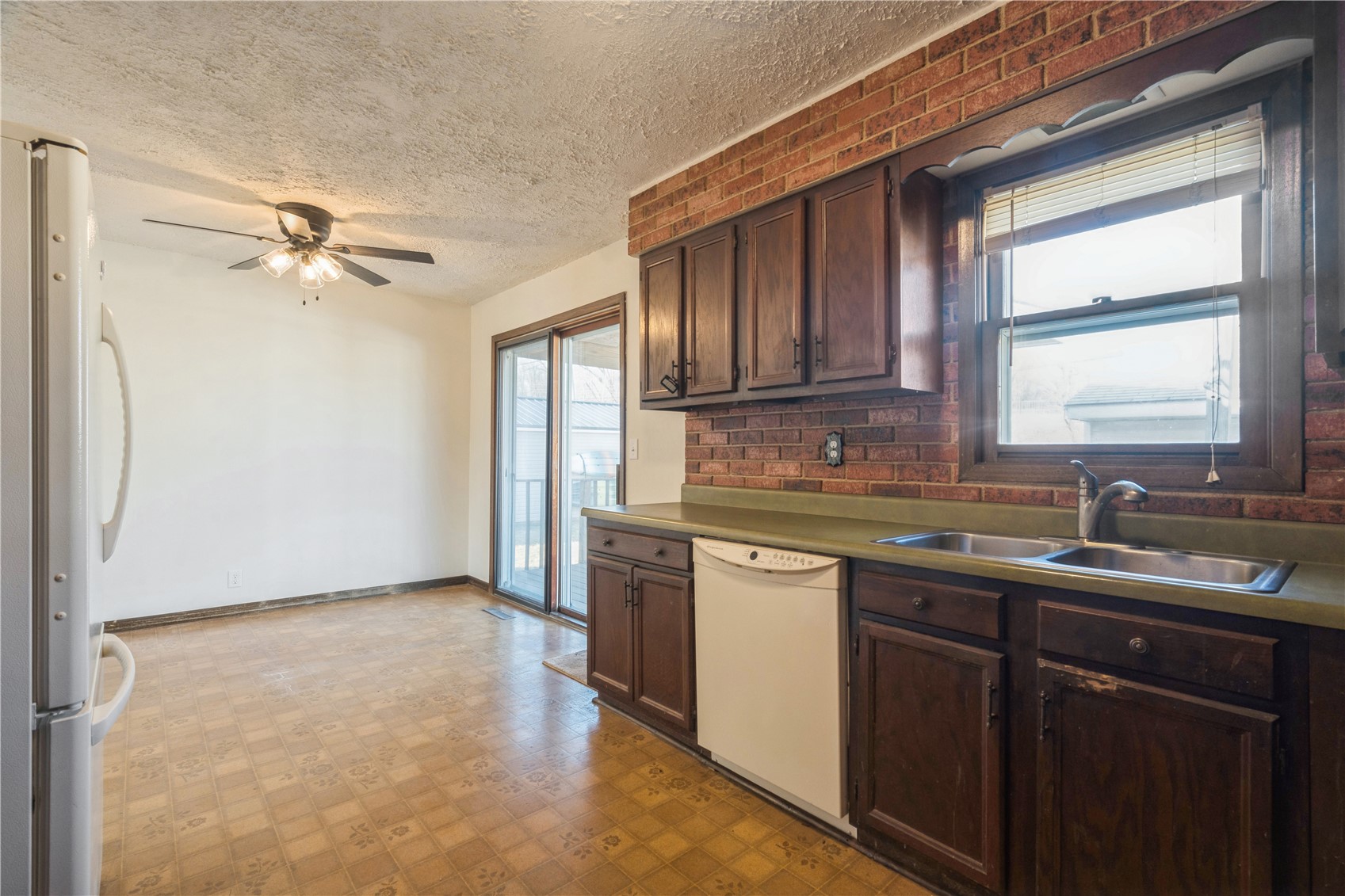 1632 Elaine Drive NW Cedar Rapids IA 52405