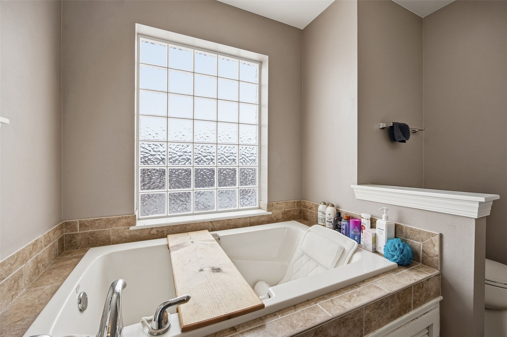2499 Plymouth Street Marion IA 52302