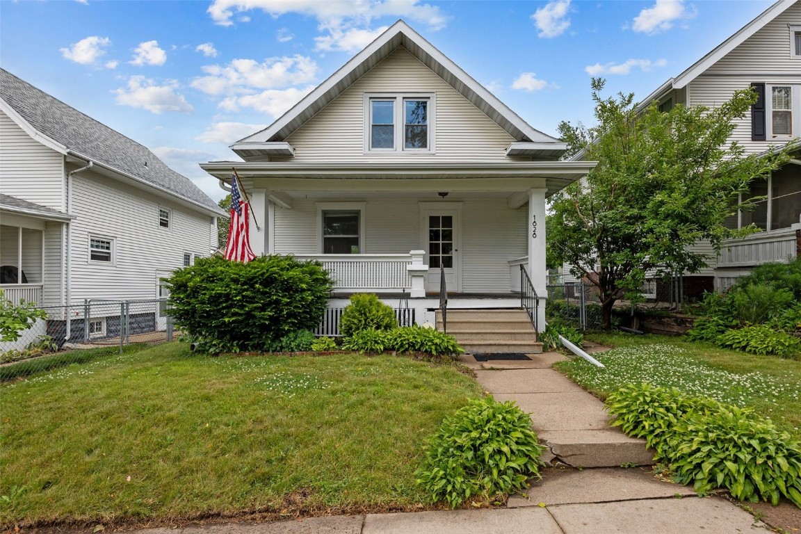 1828 7th Avenue SE Cedar Rapids IA 52403