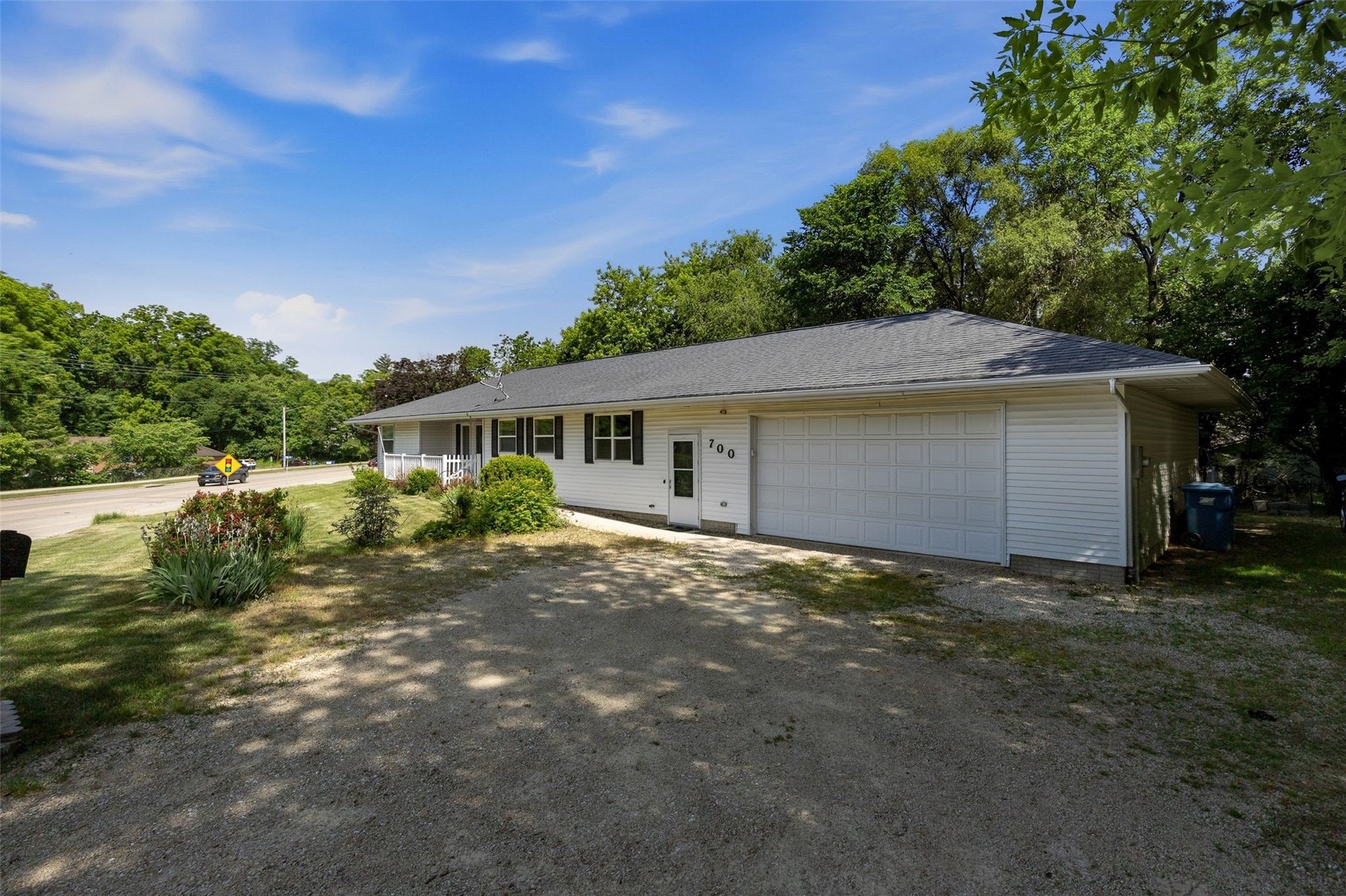 700 East 3rd Street Anamosa IA 52205