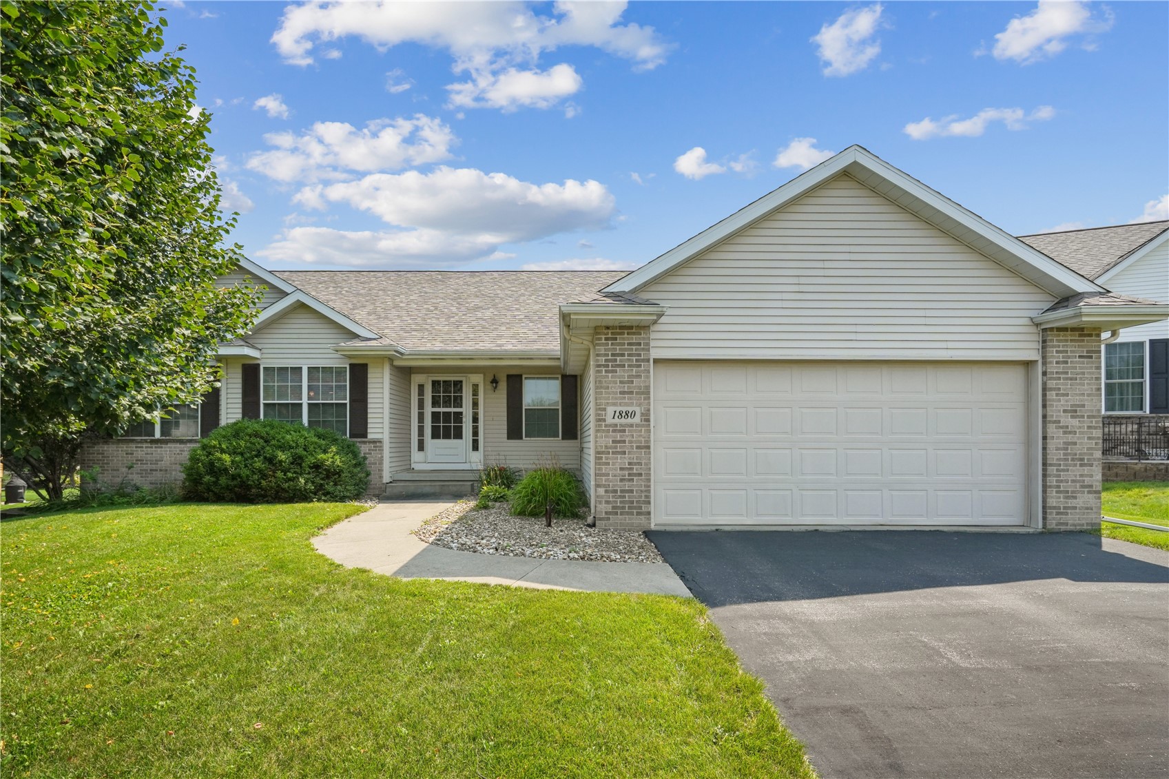 1880 Oak Creek Drive Marion IA 52302