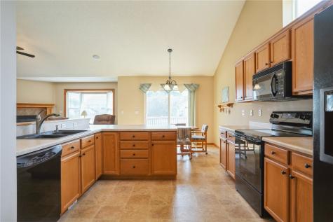 1880 Oak Creek Drive Marion IA 52302