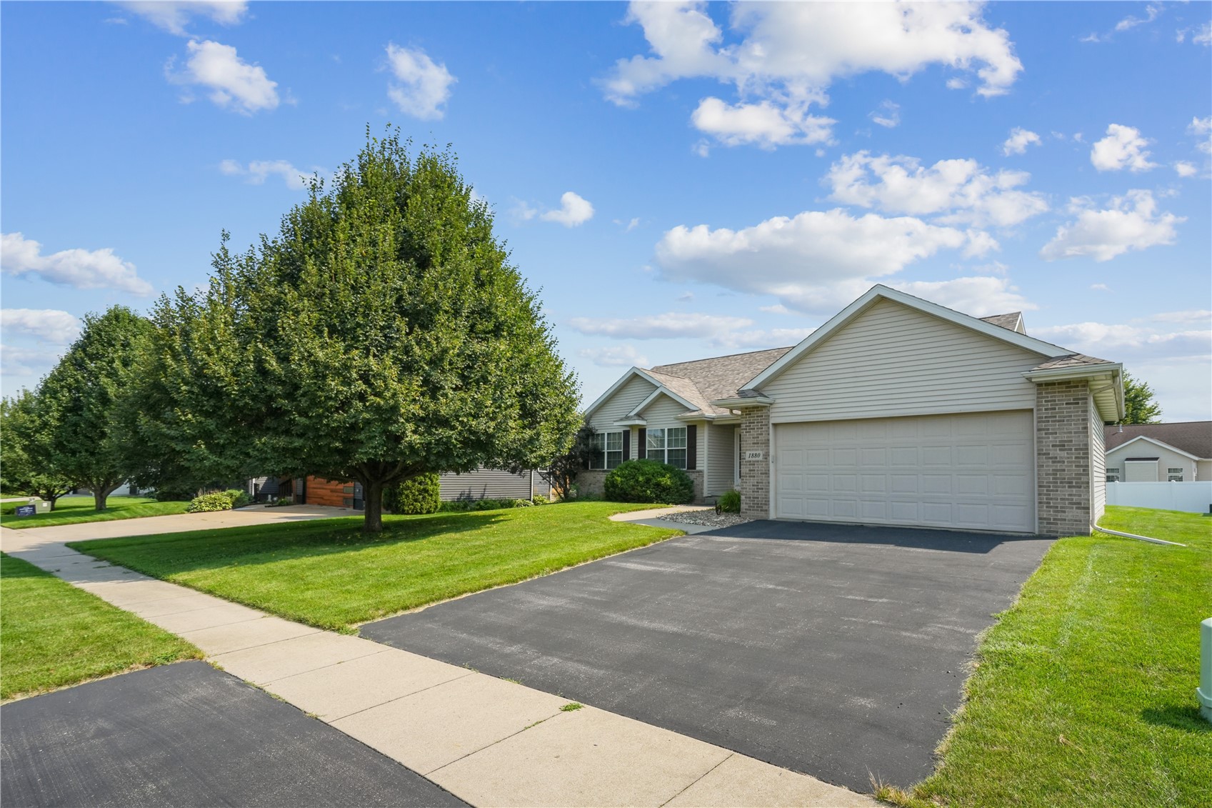 1880 Oak Creek Drive Marion IA 52302