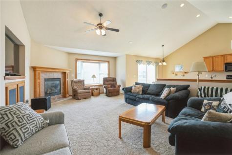 1880 Oak Creek Drive Marion IA 52302