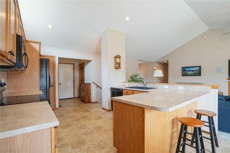 1880 Oak Creek Drive Marion IA 52302