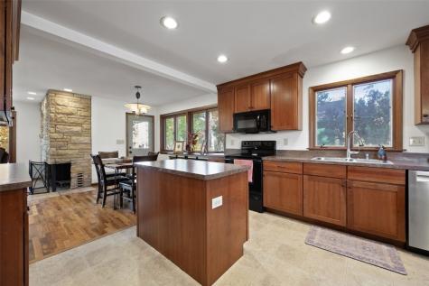 3000 Carroll Drive SE Cedar Rapids IA 52403