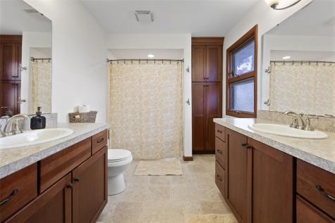 3000 Carroll Drive SE Cedar Rapids IA 52403