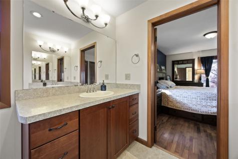 3000 Carroll Drive SE Cedar Rapids IA 52403