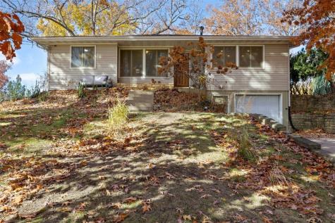 3000 Carroll Drive SE Cedar Rapids IA 52403