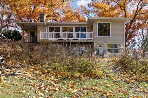 3000 Carroll Drive SE Cedar Rapids IA 52403