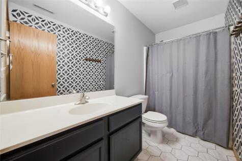 1372 Woolridge Drive Coralville IA 52241