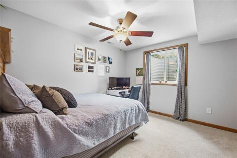 1372 Woolridge Drive Coralville IA 52241