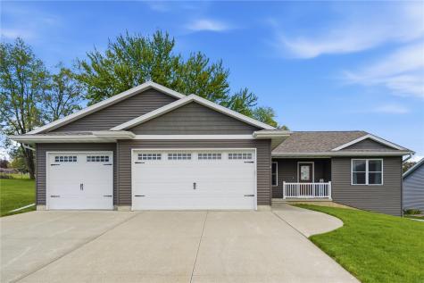 735 Breckenridge Drive Monticello IA 52310