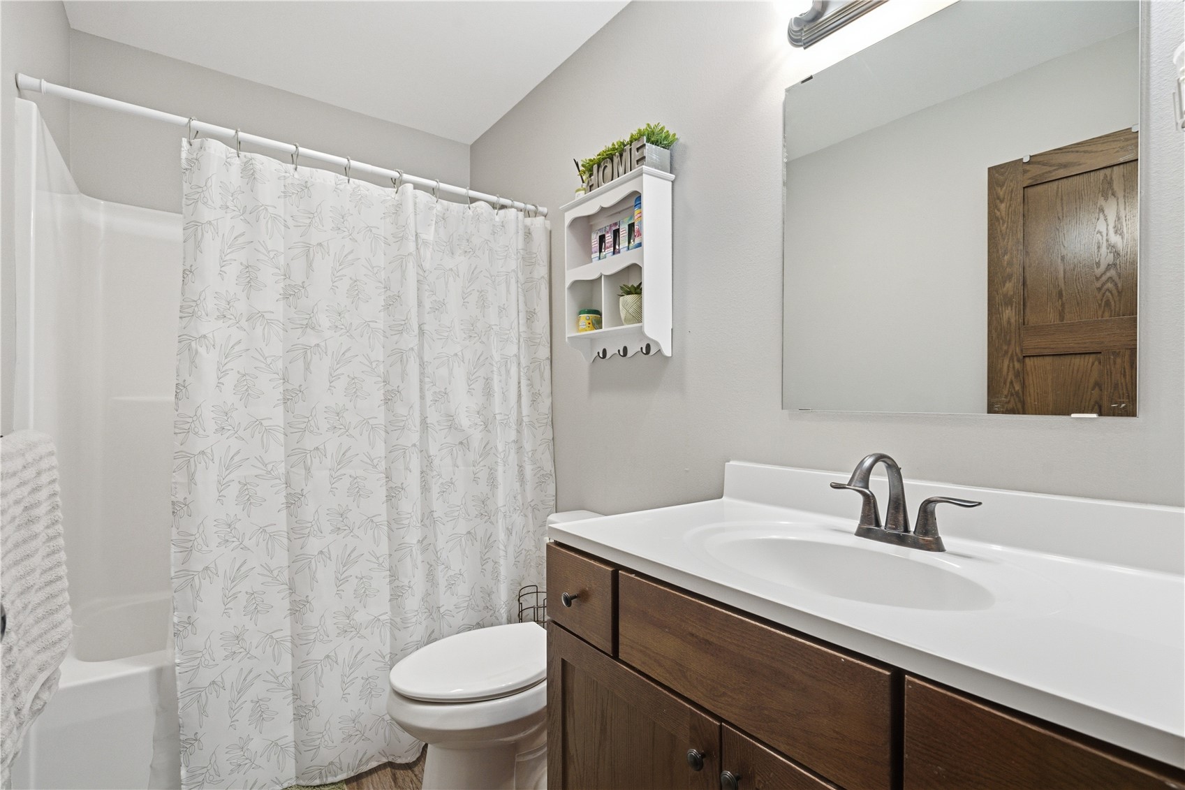 735 Breckenridge Drive Monticello IA 52310