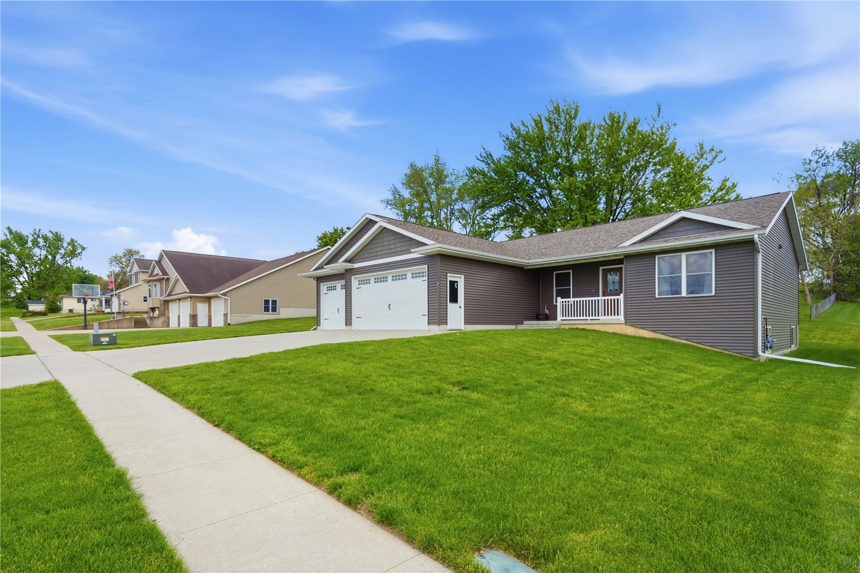 735 Breckenridge Drive Monticello IA 52310