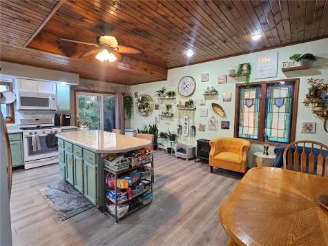 101 Sunset Drive Anamosa IA 52205