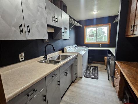 101 Sunset Drive Anamosa IA 52205