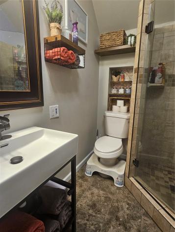101 Sunset Drive Anamosa IA 52205