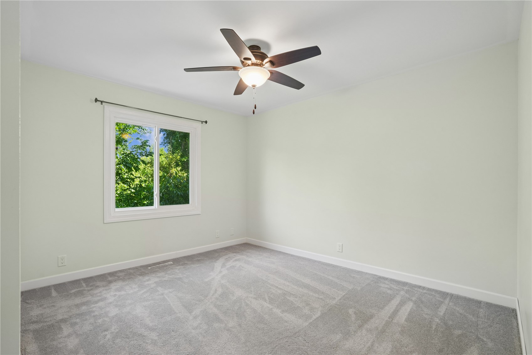 2312 Chestnut Court NE Cedar Rapids IA 52402