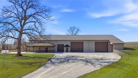 886 Henik Road Mt Vernon IA 52314