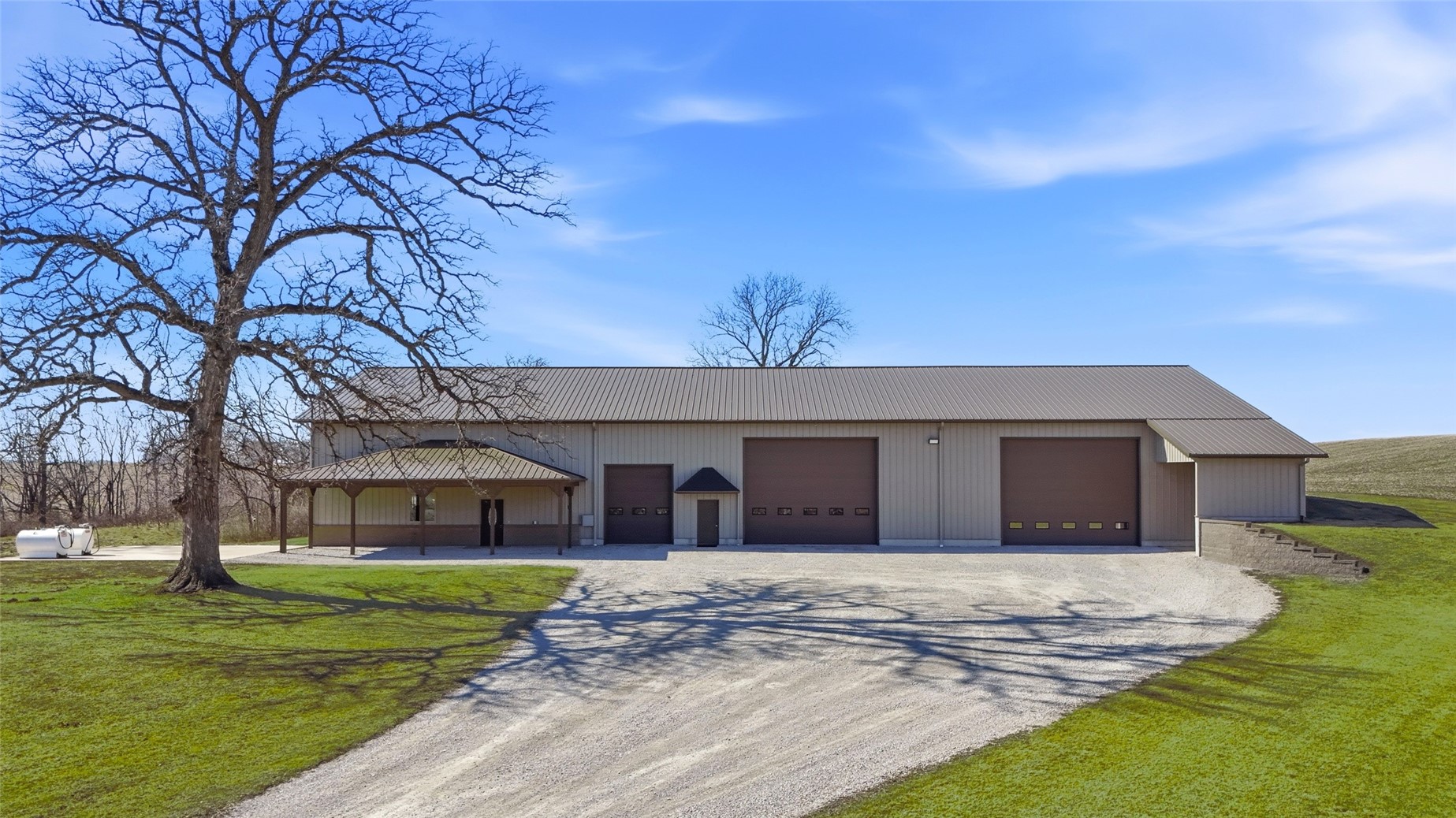 886 Henik Road Mt Vernon IA 52314