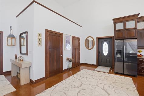 886 Henik Road Mt Vernon IA 52314