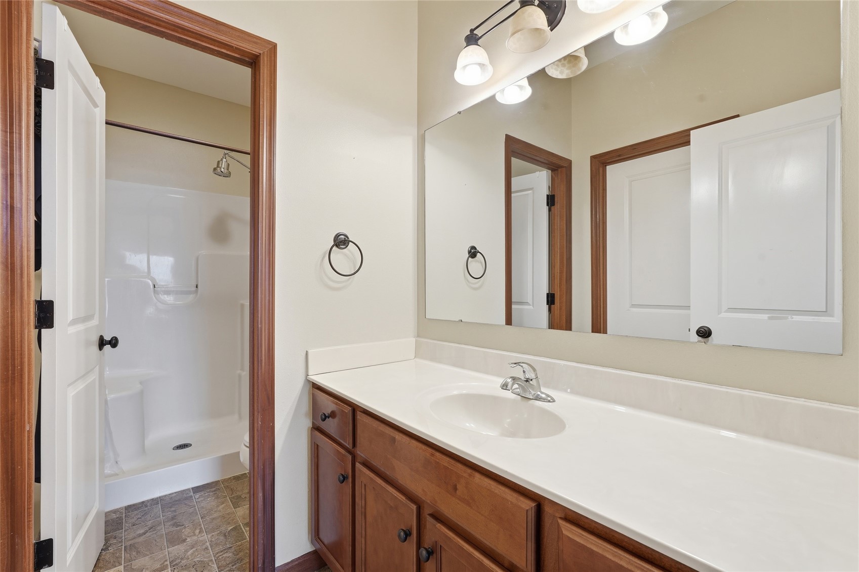 706 Limerock Drive NW Cedar Rapids IA 52405