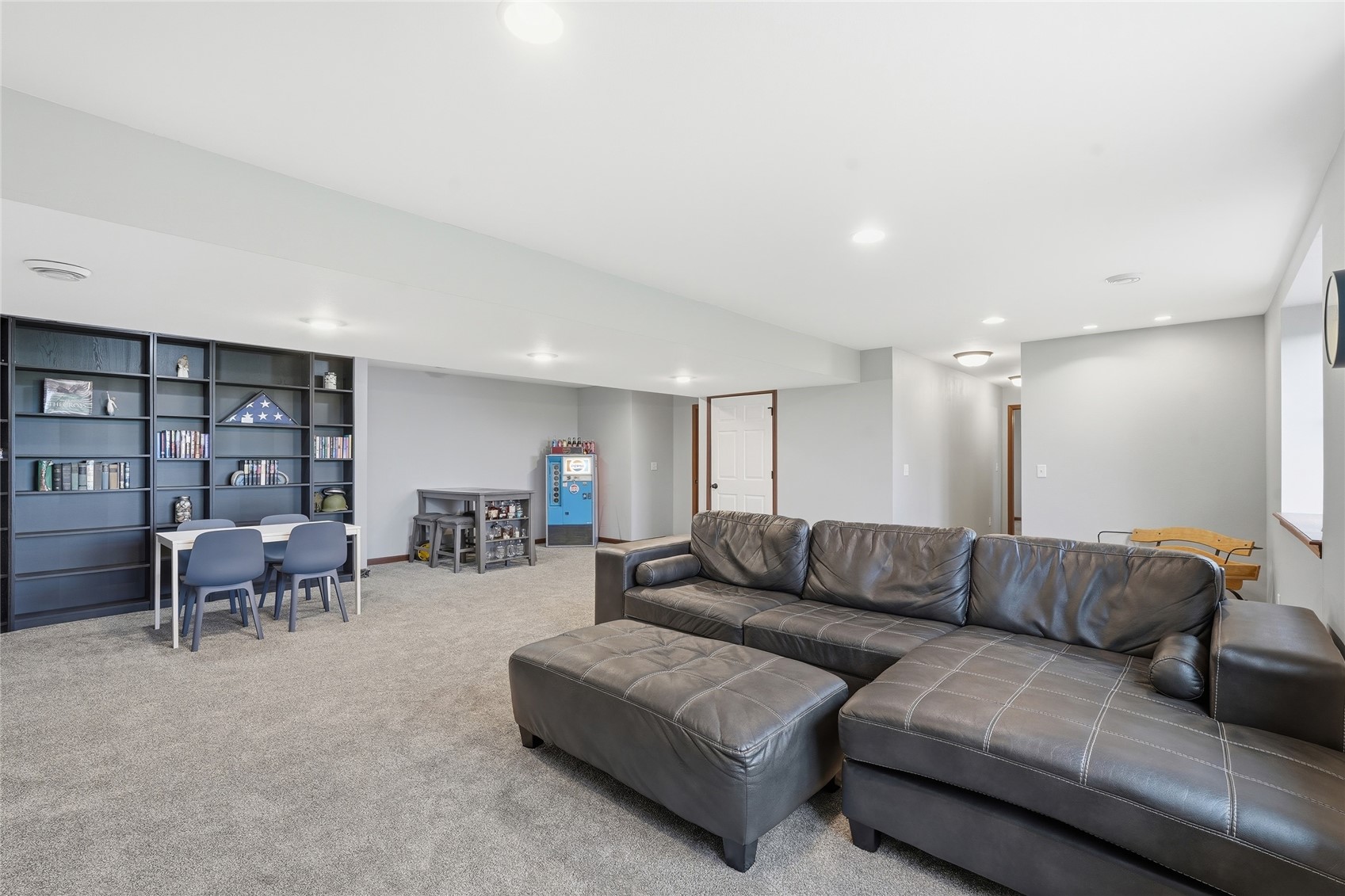 706 Limerock Drive NW Cedar Rapids IA 52405