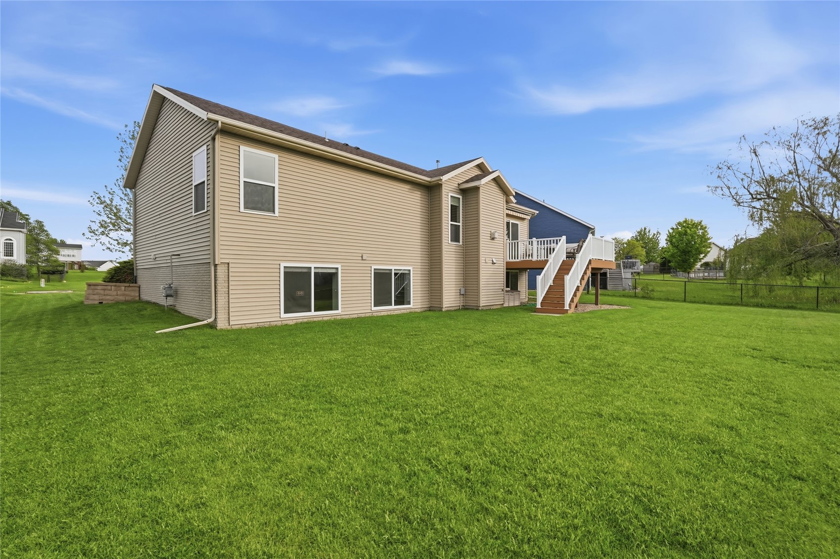 706 Limerock Drive NW Cedar Rapids IA 52405
