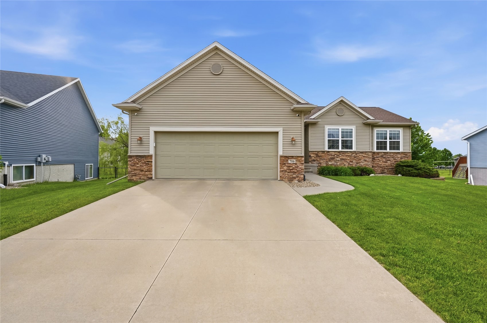 706 Limerock Drive NW Cedar Rapids IA 52405