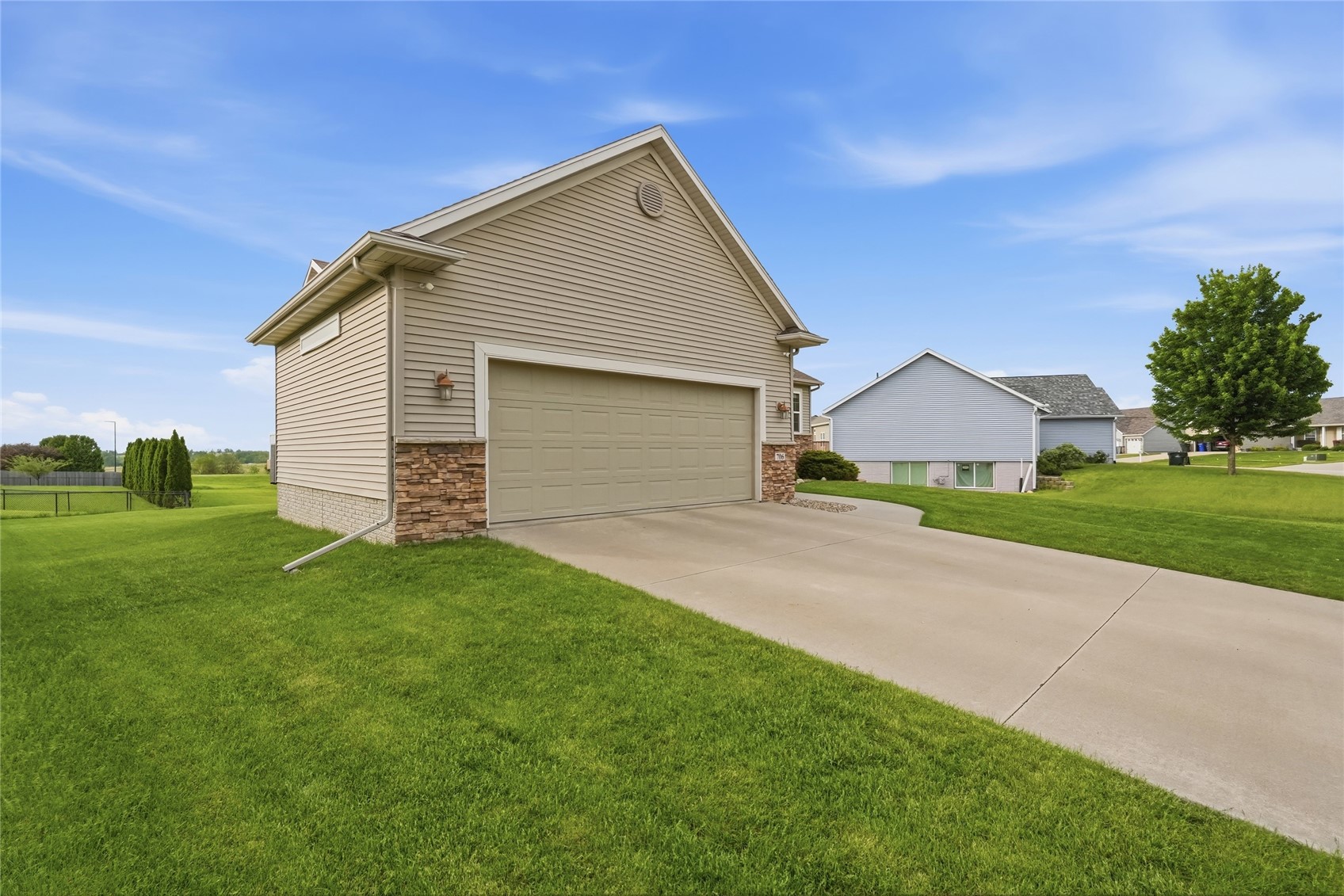 706 Limerock Drive NW Cedar Rapids IA 52405