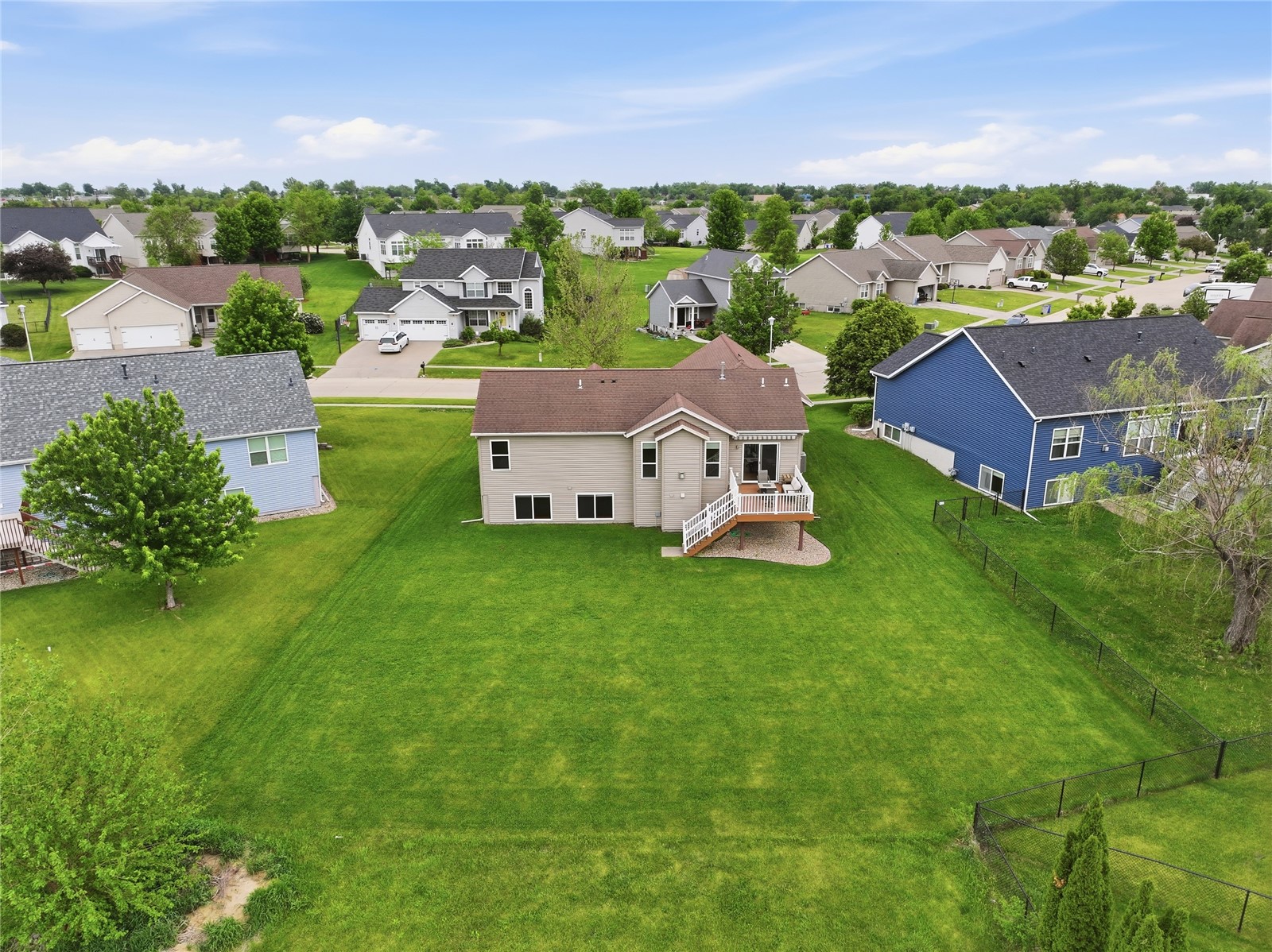 706 Limerock Drive NW Cedar Rapids IA 52405